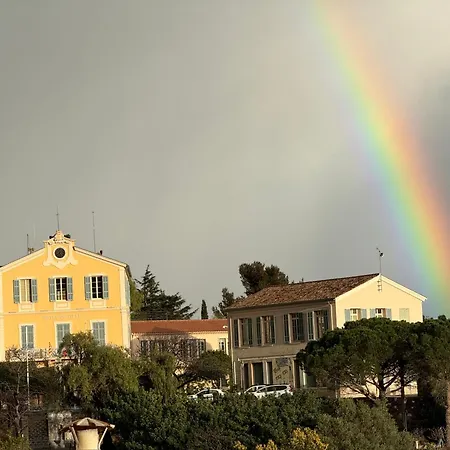 Le Nid, Vue Mer, Village Et Collines Avec Terrasse *